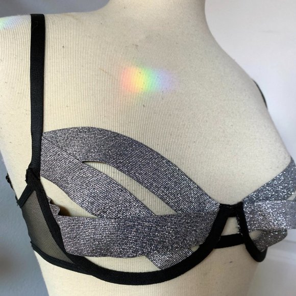 NWOT Bluebella Emilia Bra - 32 D Silver - Picture 7 of 8